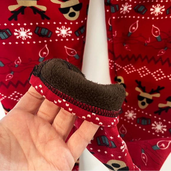 Fuzzy Lined Christmas Leggings - Picture 10 of 13